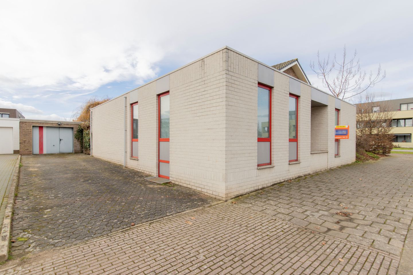 View photo 4 of Veldekelaan 25-A
