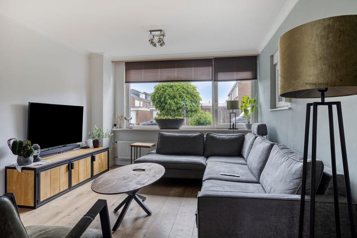 Foto 7 van Robert Scottstraat 138