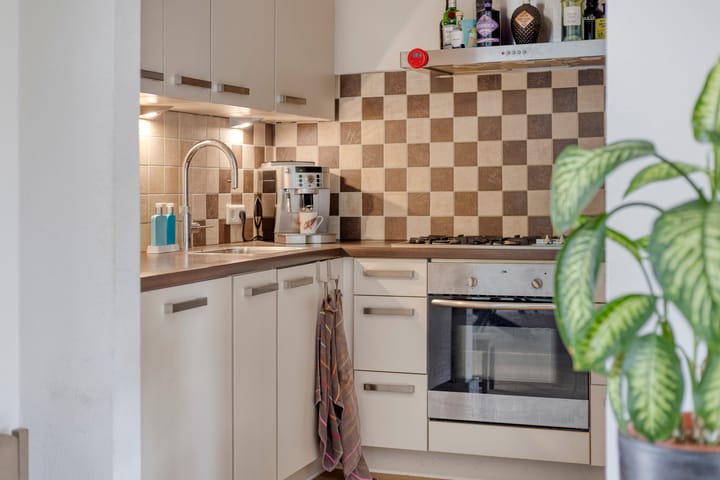 Foto 15 van Robert Scottstraat 138