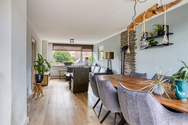 Foto 17 van Robert Scottstraat 138