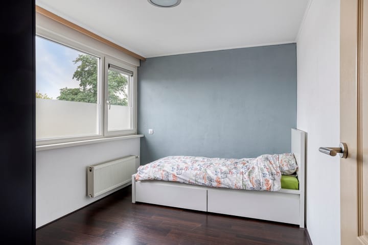 Foto 19 van Robert Scottstraat 138