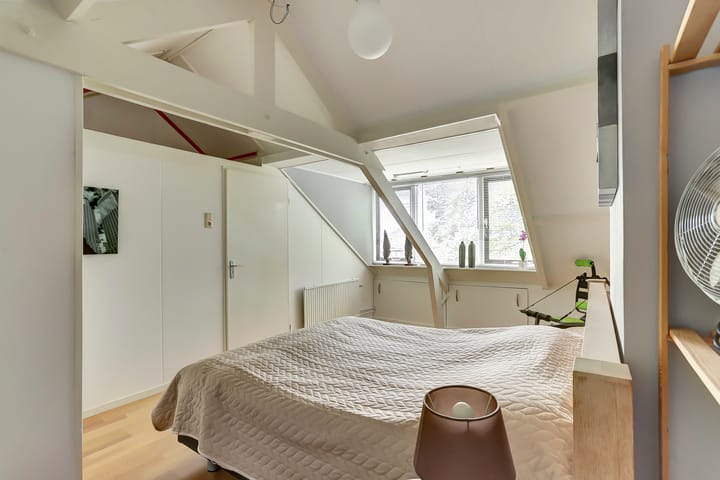 Foto 19 van Van Diemenstraat 92