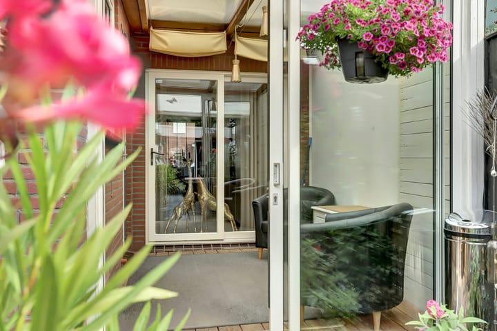 Foto 21 van Van Diemenstraat 92