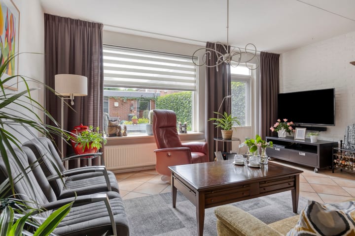 Foto 6 van de Meidoorn 7