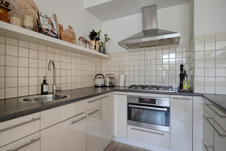 Foto 11 van Gouverneur Houbenstraat 6