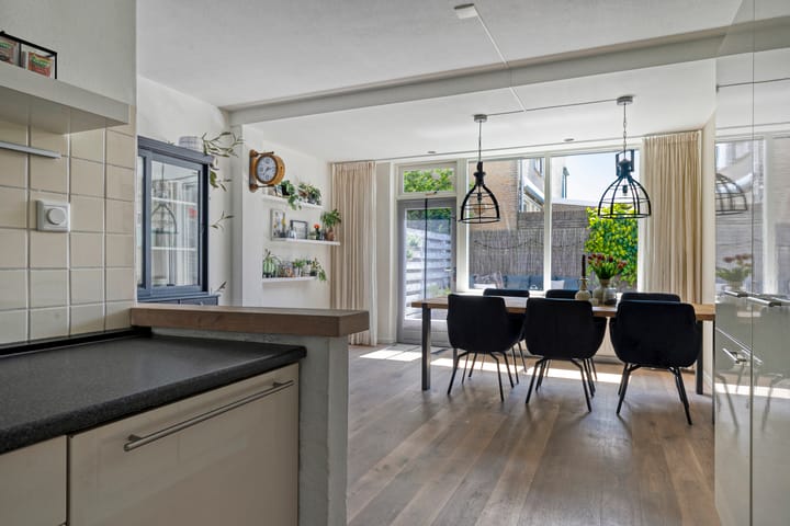 Foto 12 van Gouverneur Houbenstraat 6