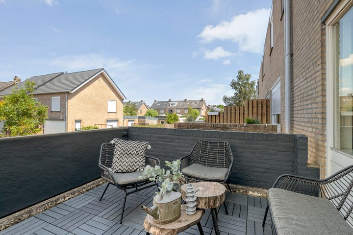 Foto 23 van Gouverneur Houbenstraat 6