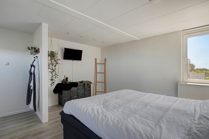 Foto 39 van Gouverneur Houbenstraat 6