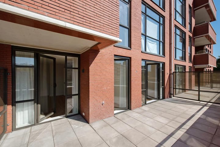 Foto 3 van Bronovolaan 1-C