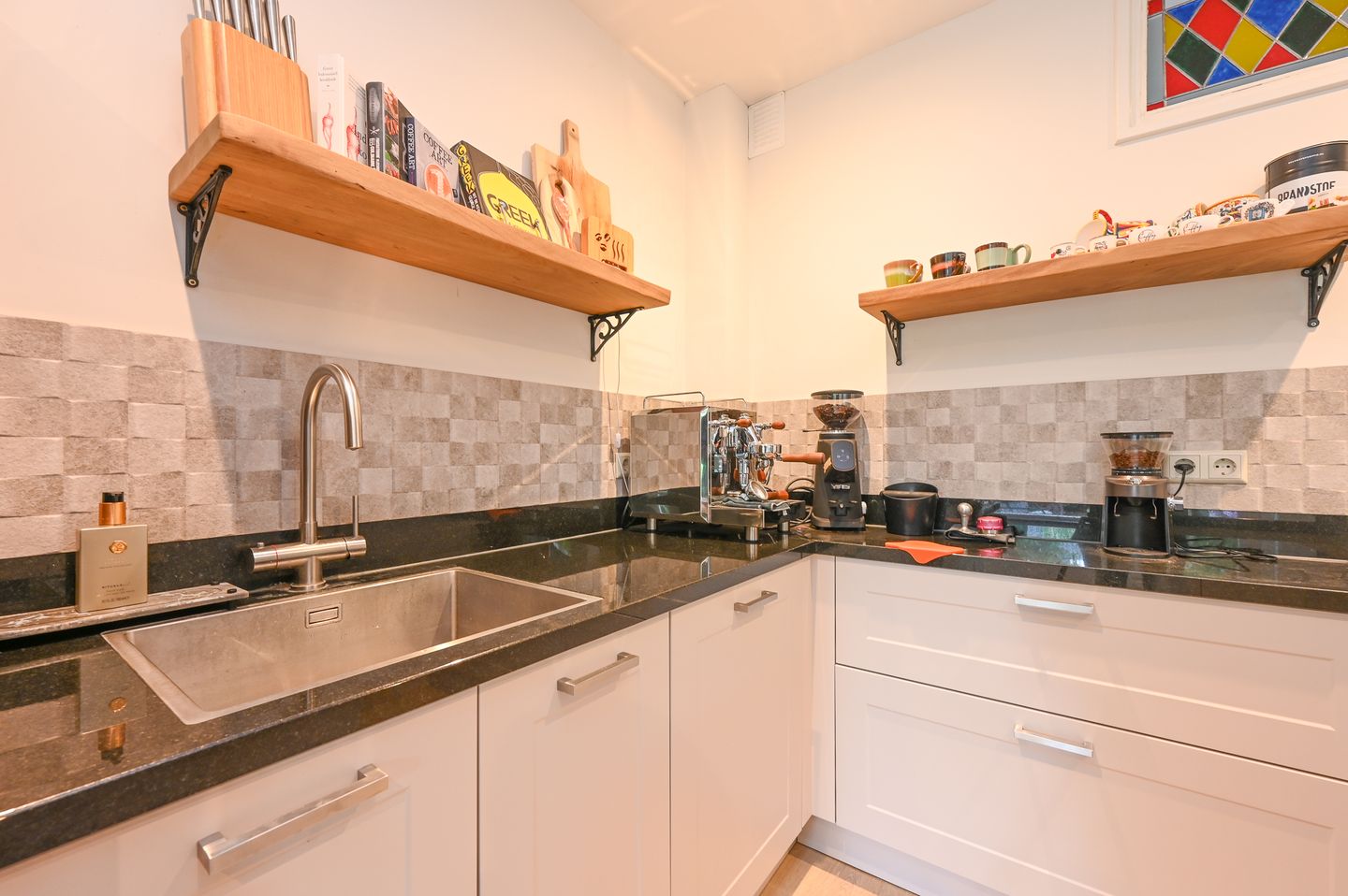 Foto 14 van Sir Winston Churchillln 345