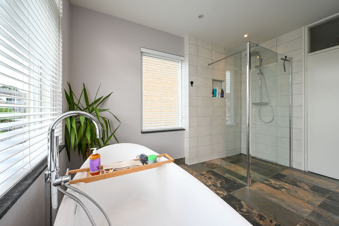 Foto 25 van Sir Winston Churchillln 345