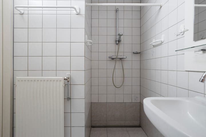 Photo 18 of Schoolstraat 7