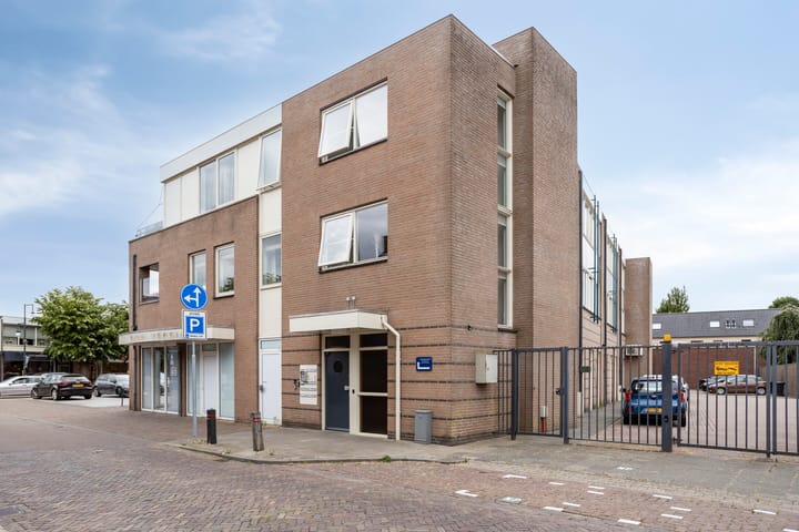 Photo 26 of Schoolstraat 7