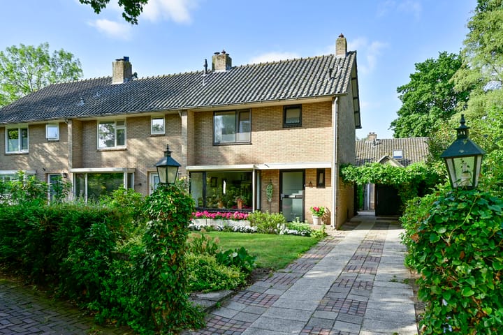 Foto 1 van Oude Renbaan 23