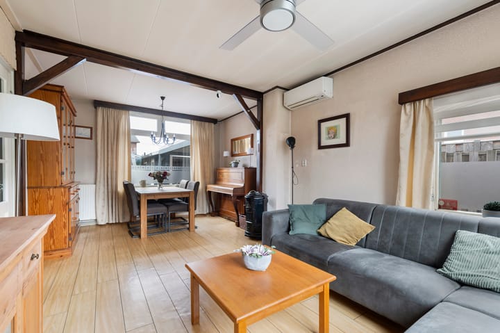 Foto 6 van Roggestraat 4