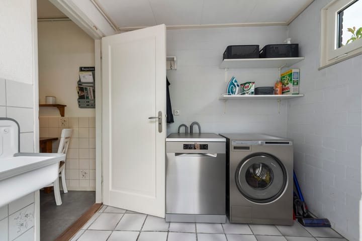 Foto 9 van Roggestraat 4