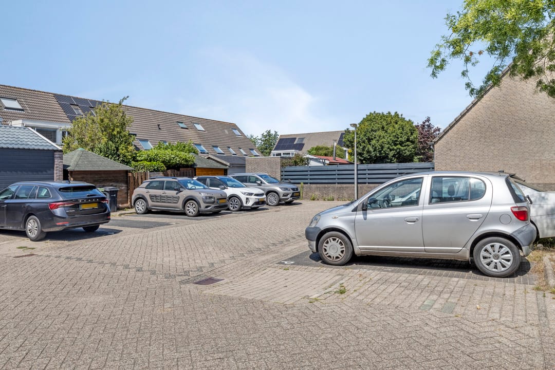 Photo 32 of Monteverdistraat 35