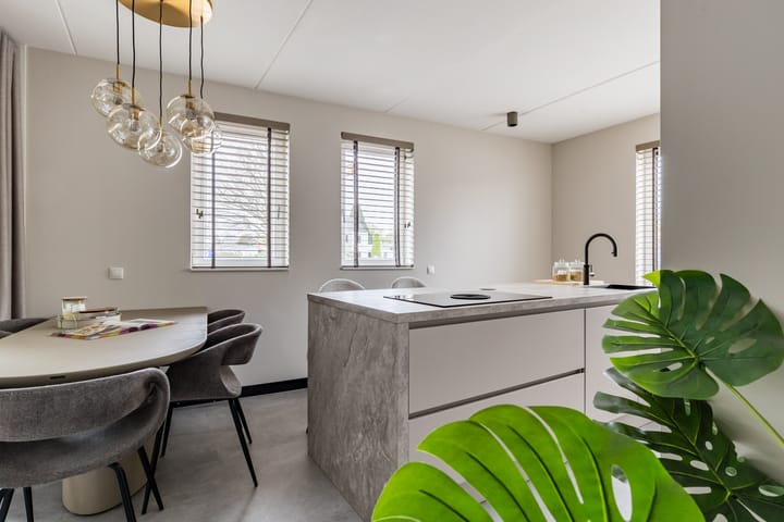 Foto 15 van Eykereind 40