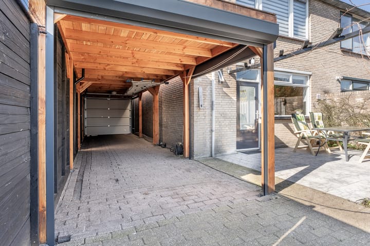 Photo 30 of Schuivenoord 63