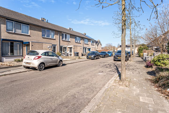 Photo 32 of Schuivenoord 63