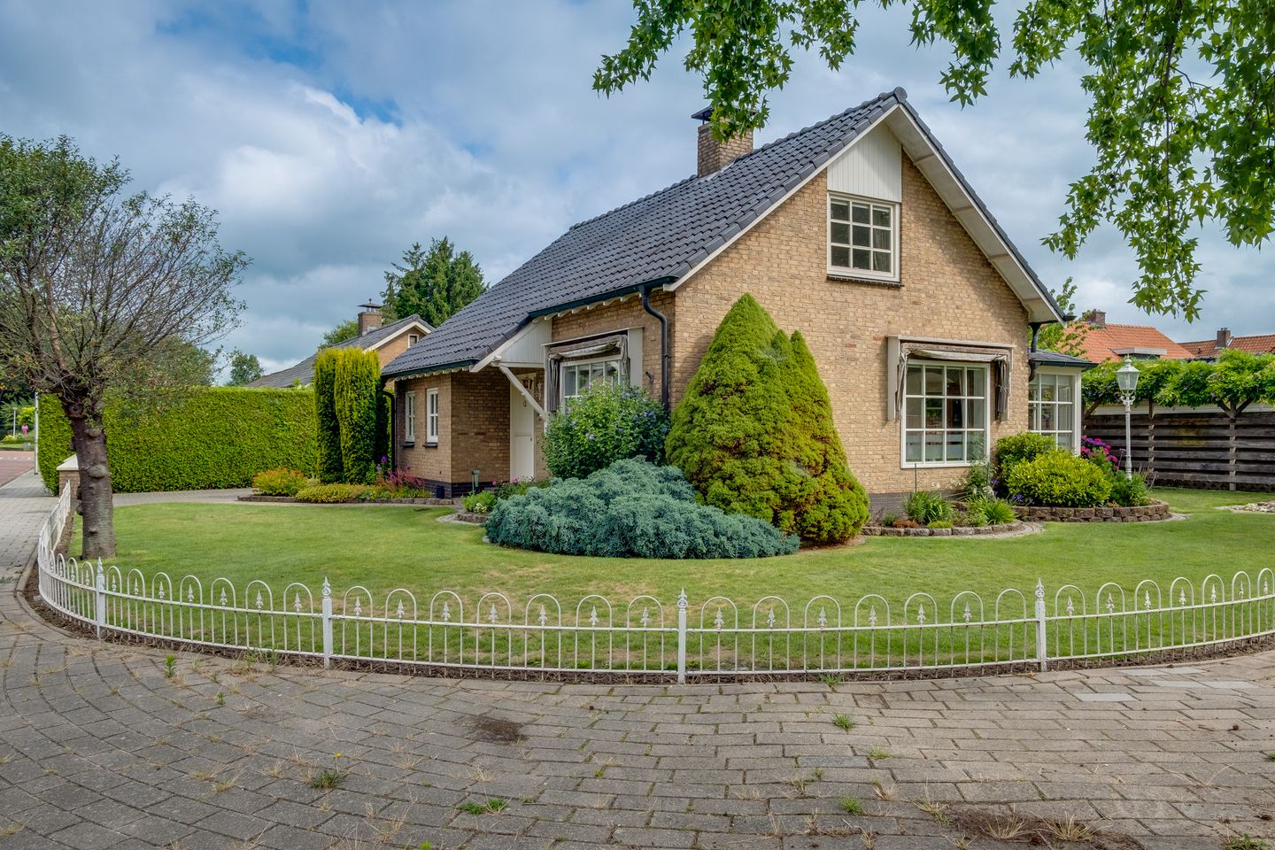 Foto 25 van Bisschop van Munsterstraat 34