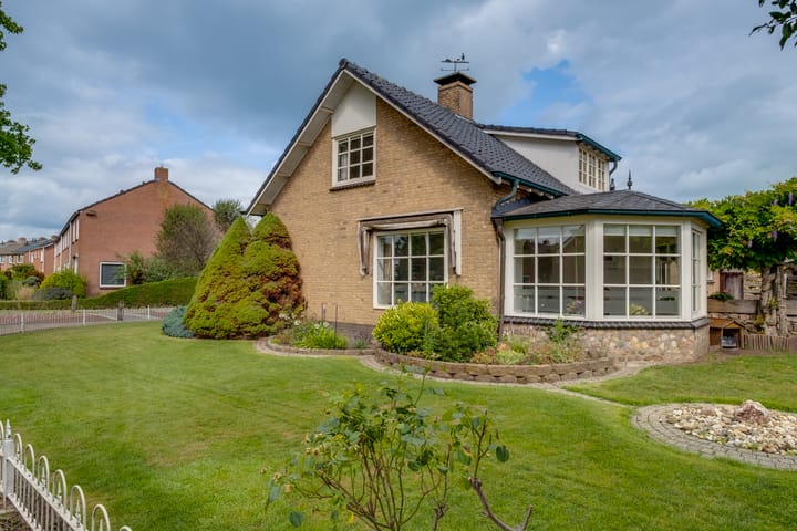 Foto 27 van Bisschop van Munsterstraat 34