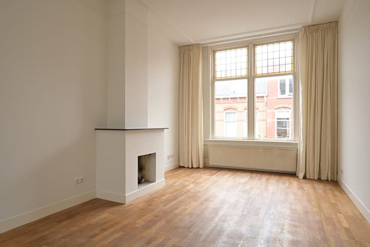 Photo 2 of Cornelis Jolstraat 42