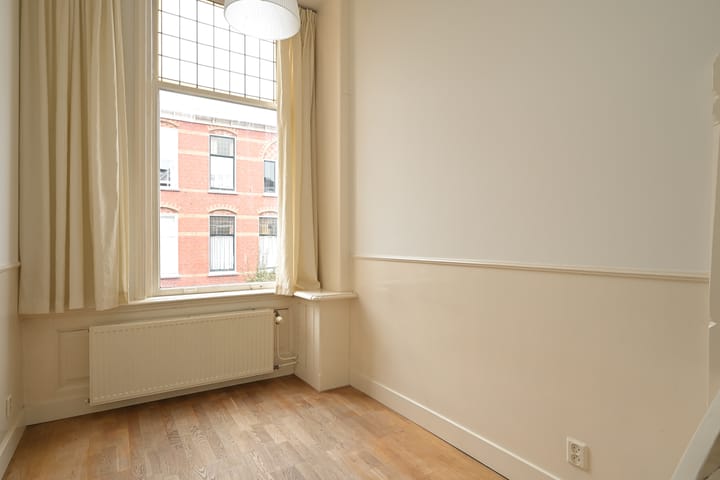 Photo 5 of Cornelis Jolstraat 42