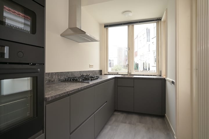 Photo 10 of Cornelis Jolstraat 42