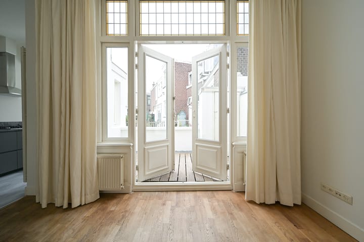 Photo 14 of Cornelis Jolstraat 42