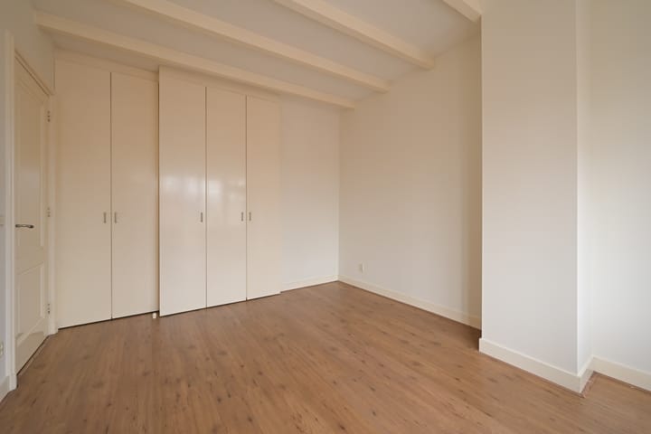 Photo 24 of Cornelis Jolstraat 42