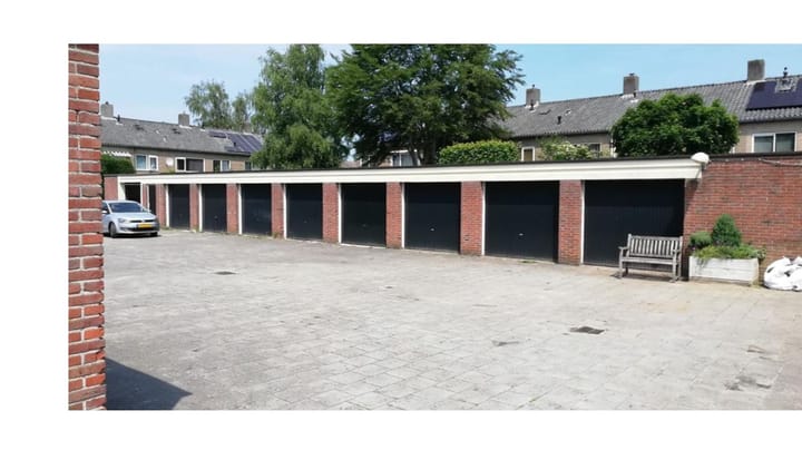 Photo 2 of Schubertlaan 1-ag