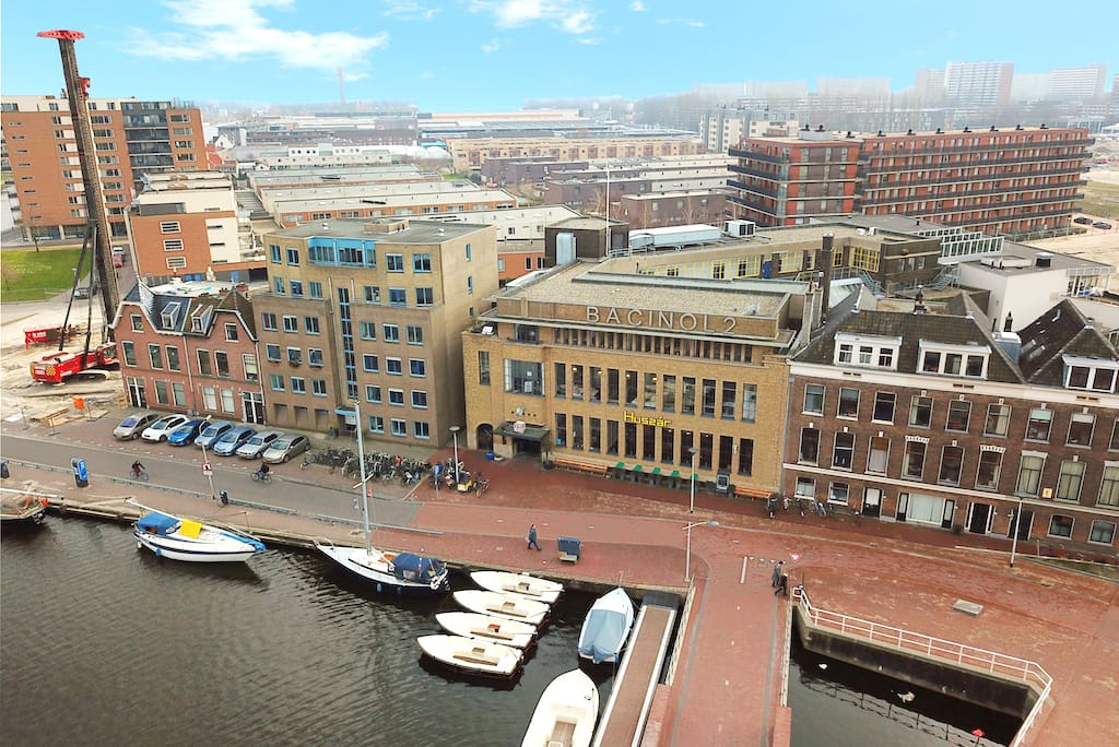 View photo 3 of Crommelinplein 1
