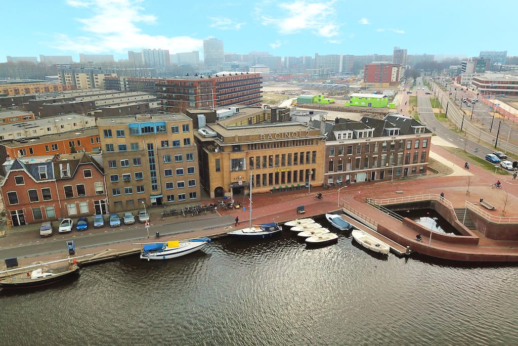 View photo 4 of Crommelinplein 1
