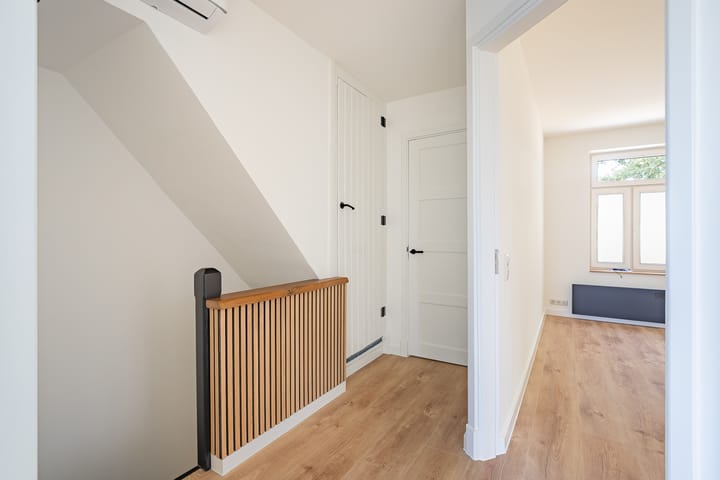 Photo 10 of Spoordijkstraat 32