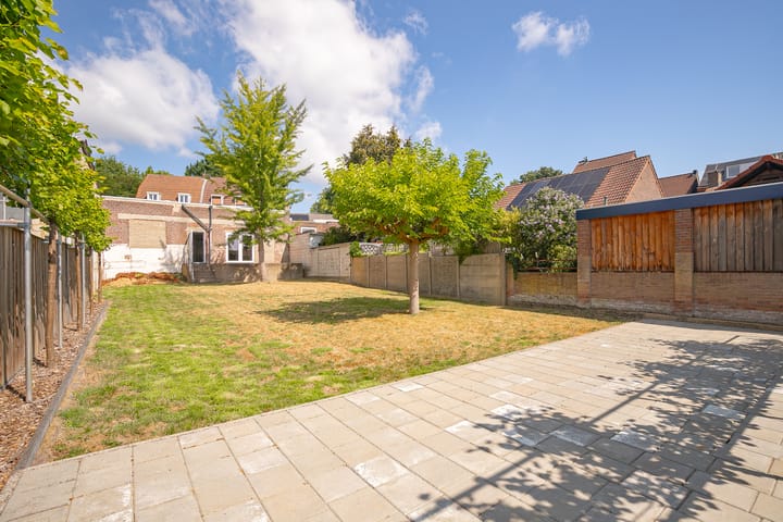 Photo 22 of Spoordijkstraat 32