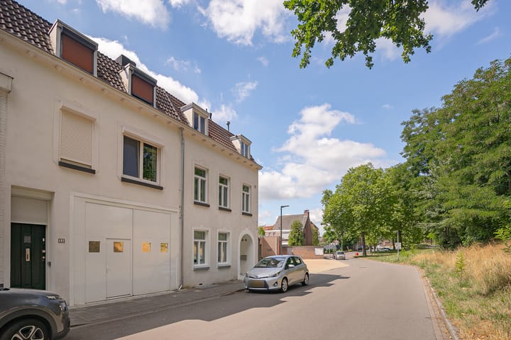 Photo 24 of Spoordijkstraat 32