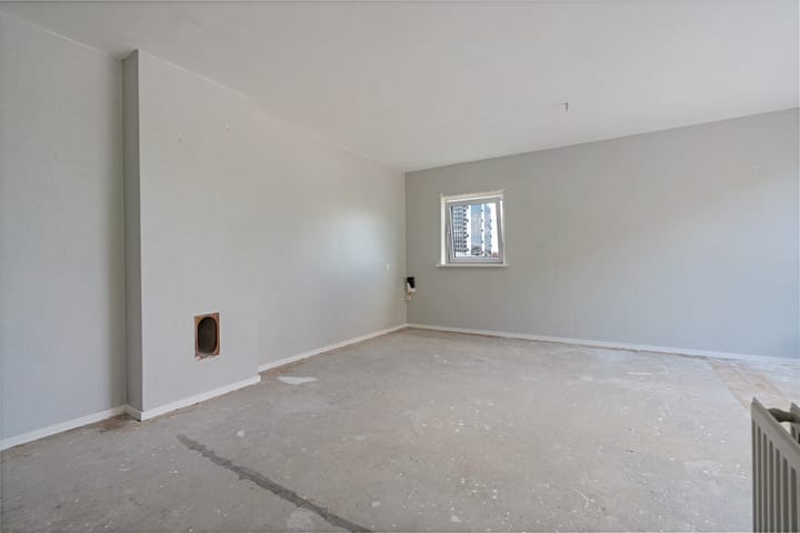 Photo 6 of Boulevard 1945 204