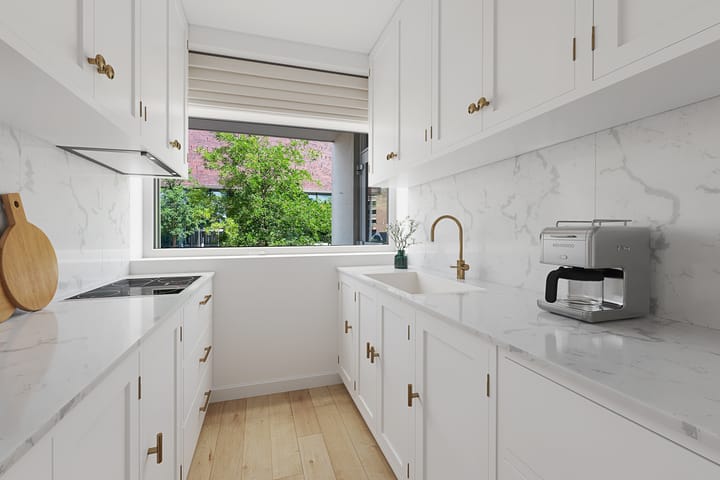 Photo 11 of Boulevard 1945 204