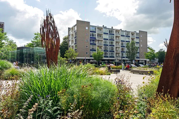 Photo 27 of Boulevard 1945 204