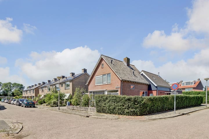 Foto 1 van H v Andelstraat 1