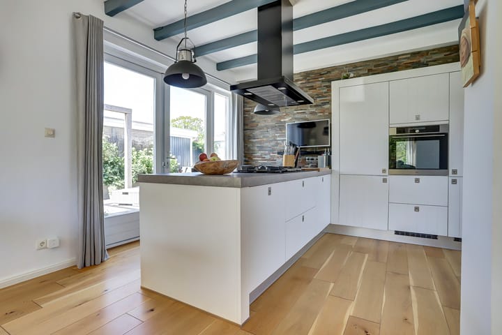 Foto 15 van H v Andelstraat 1