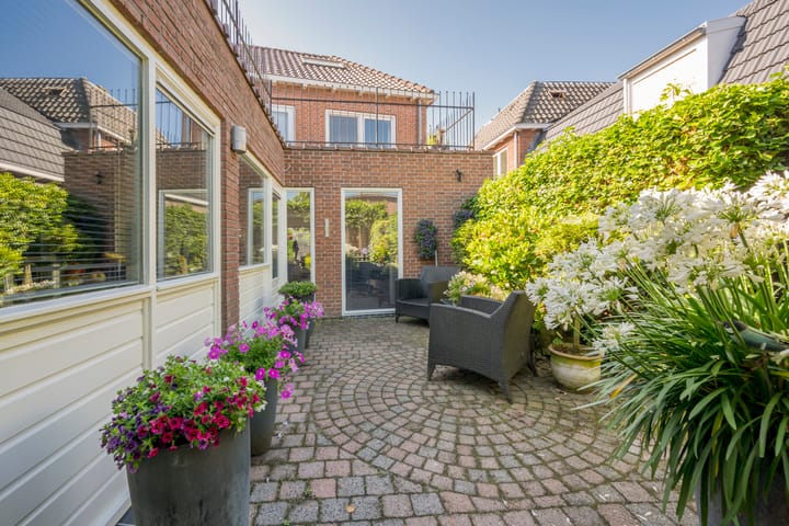 Photo 2 of Nieuwstraat 15