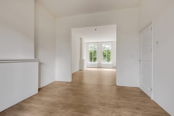 Photo 10 of St. Antonielaan 306