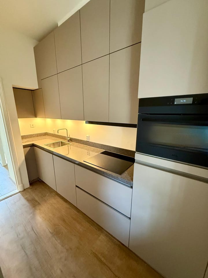 Photo 14 of St. Antonielaan 306