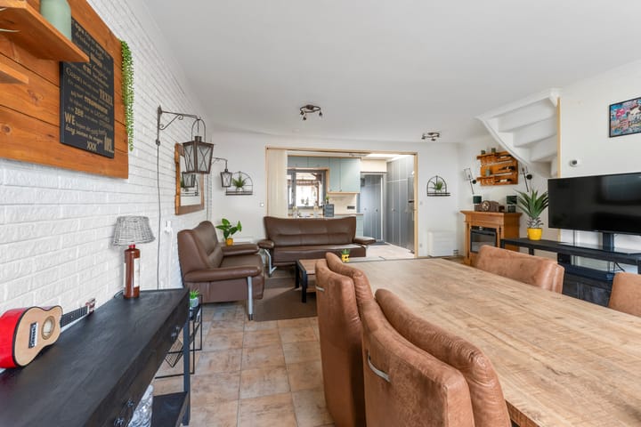 Foto 5 van Kruiszwin 2330