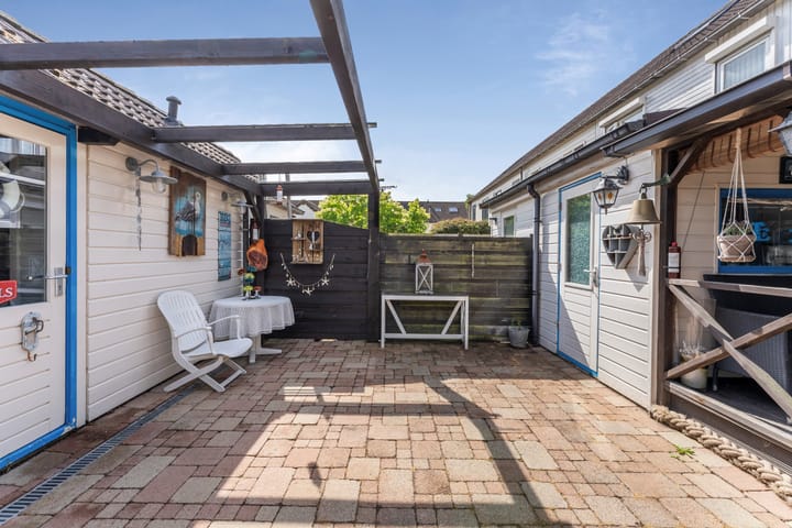 Foto 20 van Kruiszwin 2330