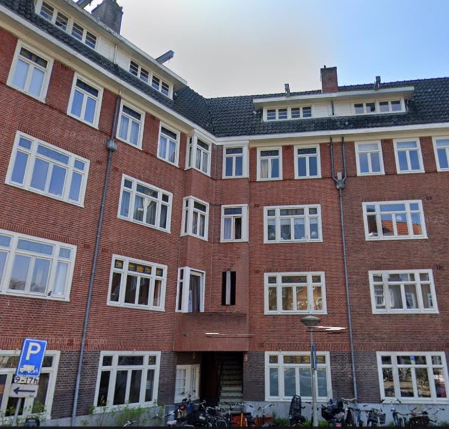 Foto 1 van Paramariboplein 31-2