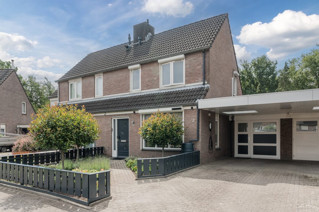 Foto 1 van Dollarhof 15