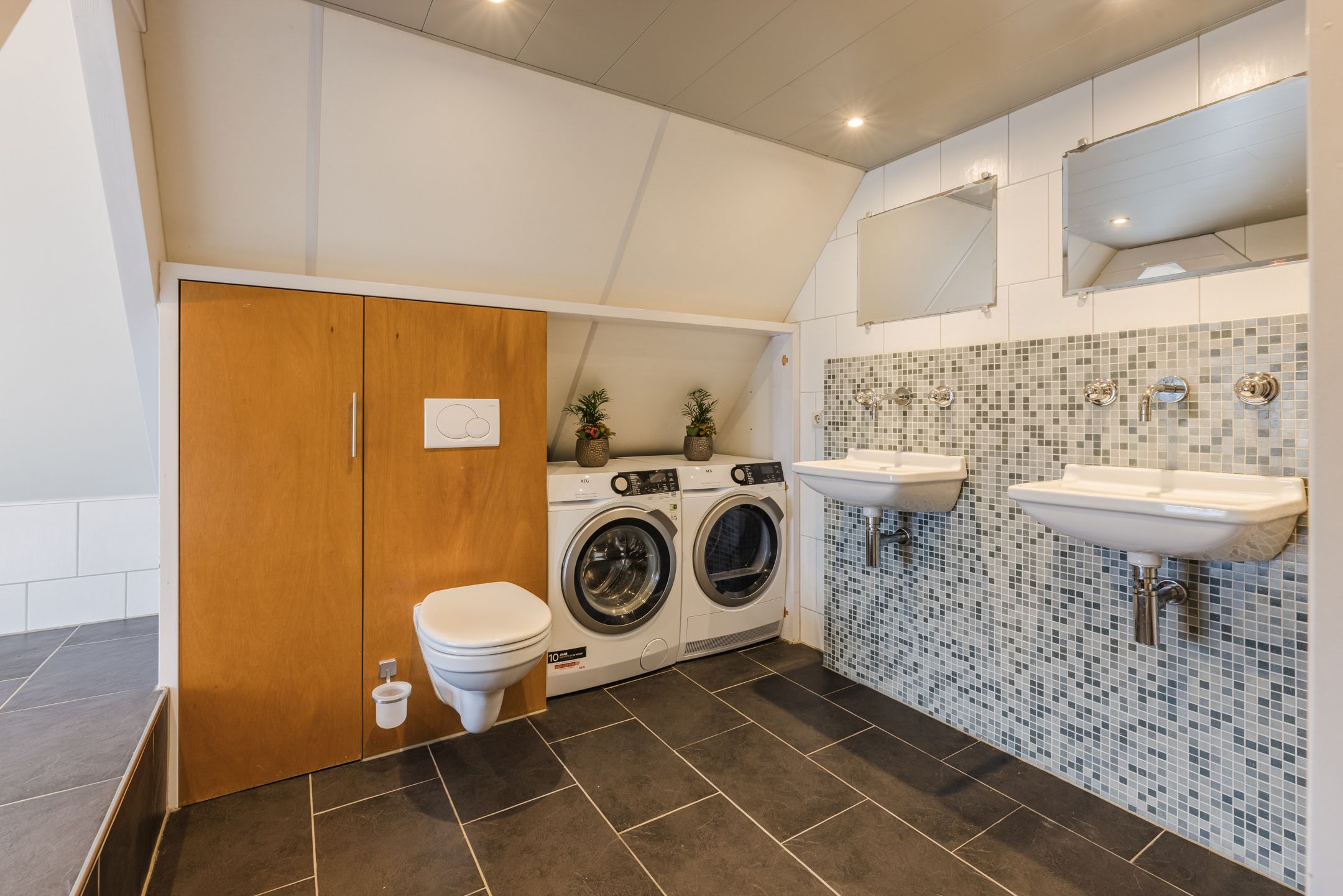 Photo 21 of Wilhelminastraat 22